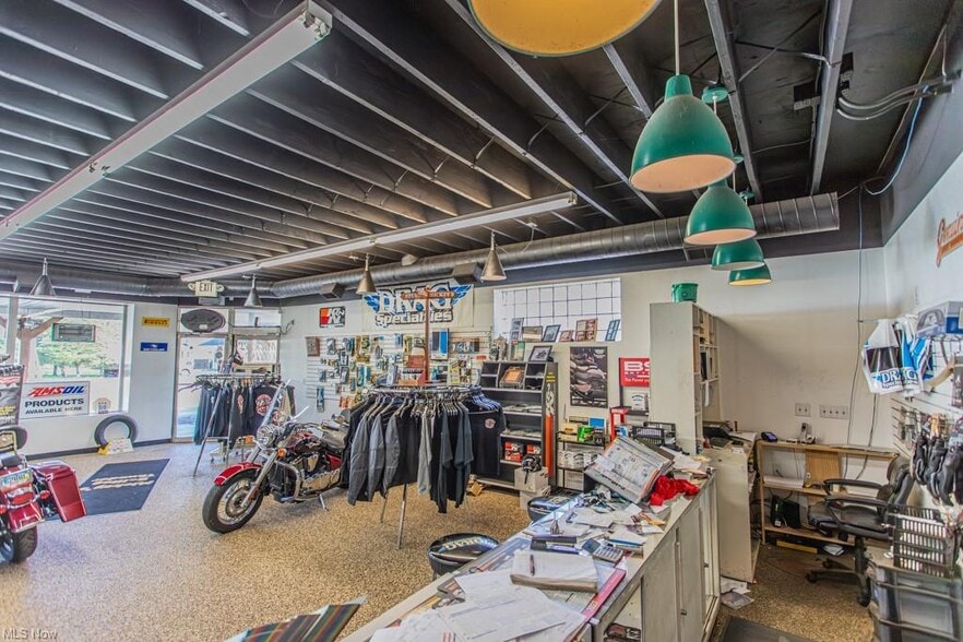 More Photos Of 2362 S Canal St, Newton Falls Storefront For Sale