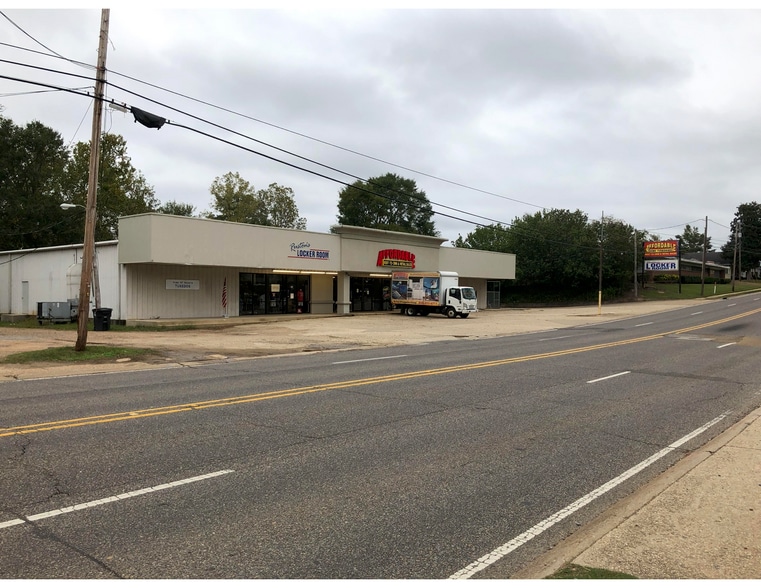 More Photos Of 311 E Georgia Ave, Ruston Storefront For Lease