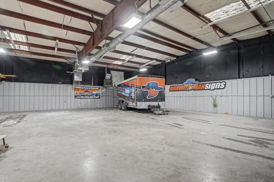 More Photos Of 603 W Rogers Blvd, Skiatook Freestanding For Sale