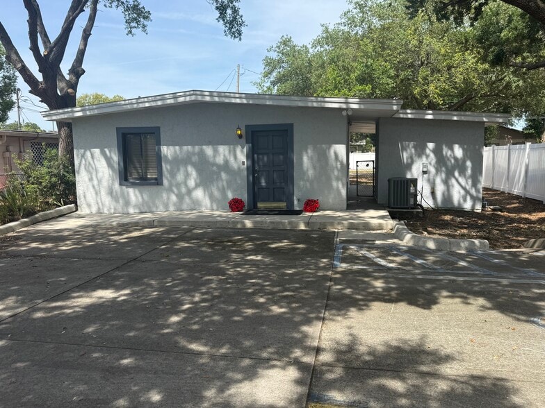 Primary Photo Of 5020 Goddard Ave, Orlando Office For Sale