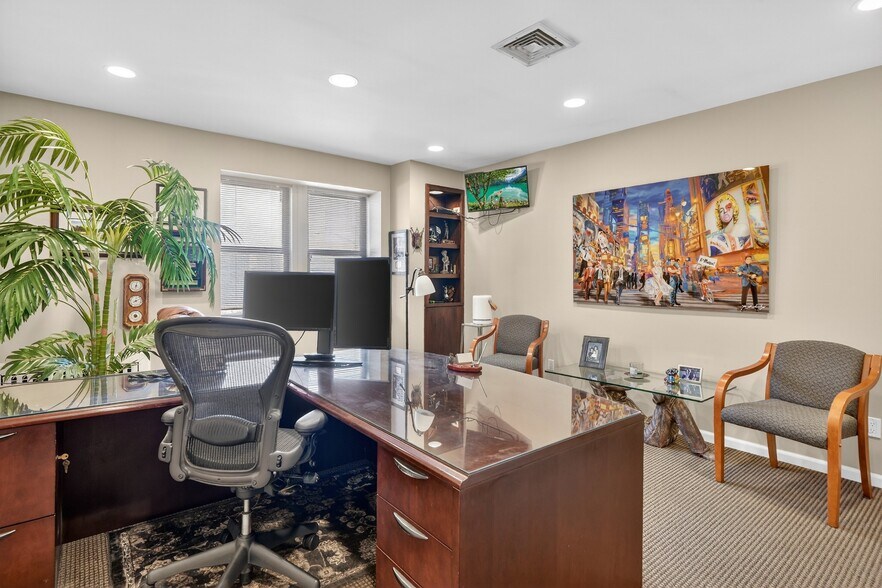 More Photos Of 10 Nosband Ave, White Plains Apartments For Sale