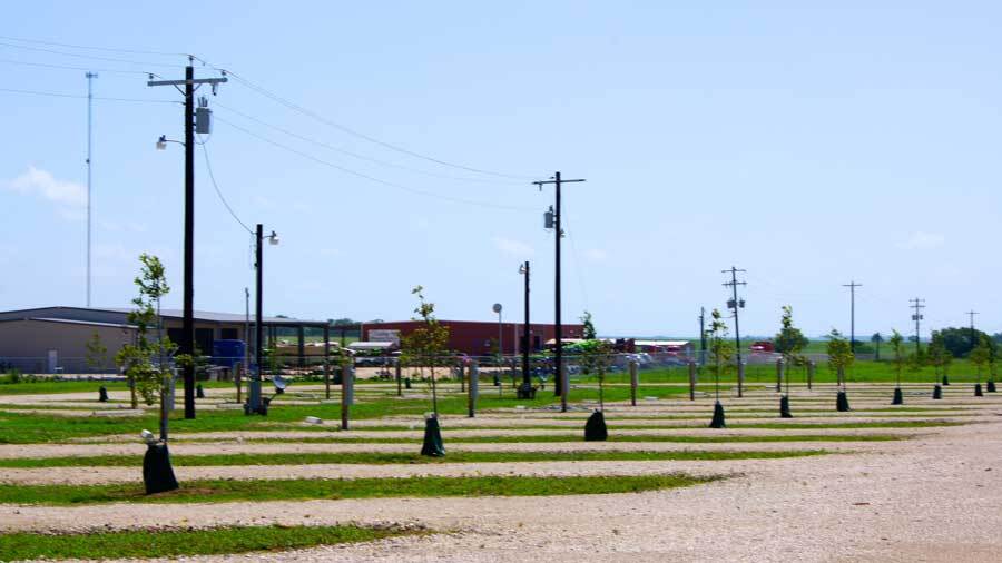 More Photos Of 10909 E TX-97, Pleasanton Trailer Camper Park For Sale