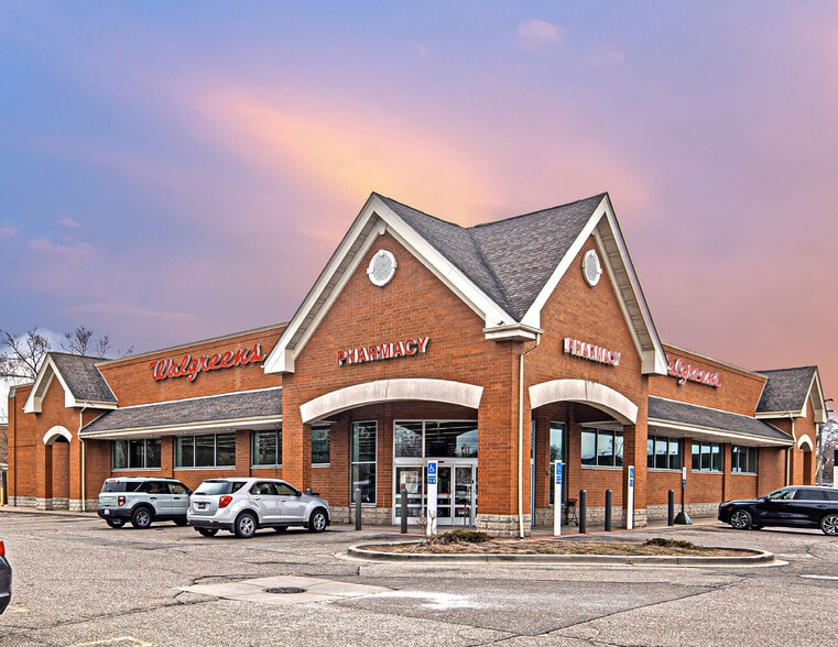 Primary Photo Of 31415 Ford Rd, Garden City Drugstore For Sale