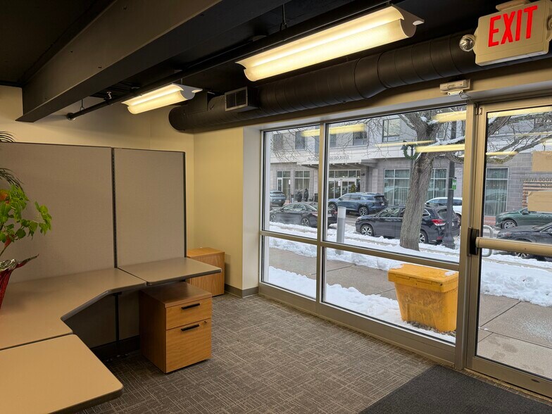 More Photos Of 111 Maplewood Ave, Portsmouth Office For Lease