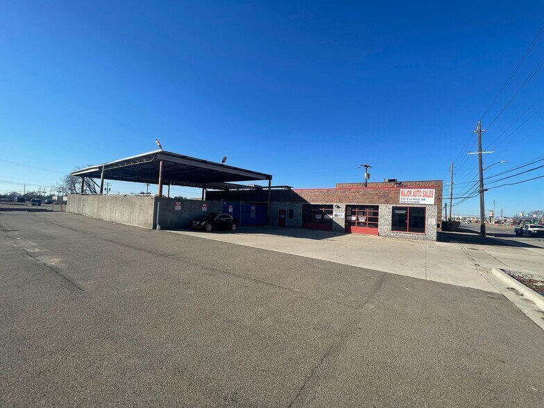More Photos Of 436 E 14 Mile Rd, Madison Heights Auto Repair For Lease