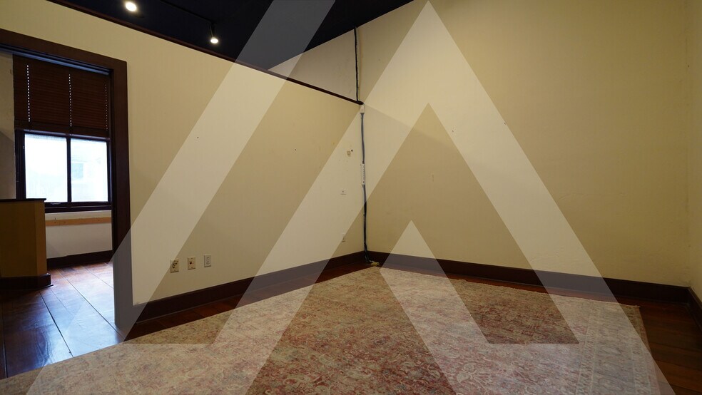More Photos Of 912 Prairie St, Houston Office For Lease