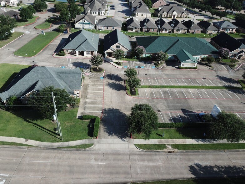 More Photos Of 21230 Kingsland Blvd, Katy Loft Creative Space For Lease