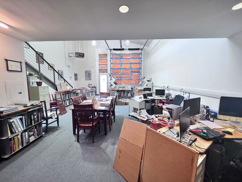 More Photos Of 2332 4th St, Berkeley Warehouse For Lease