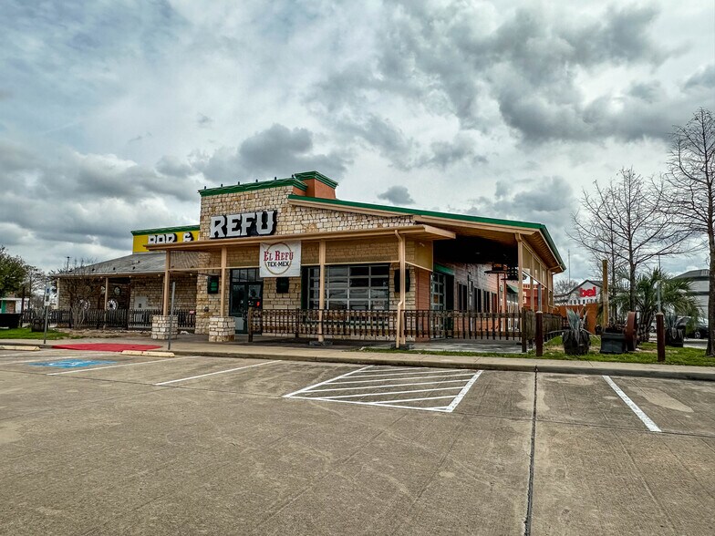 More Photos Of 17381 Tomball Pky, Houston Restaurant For Sale