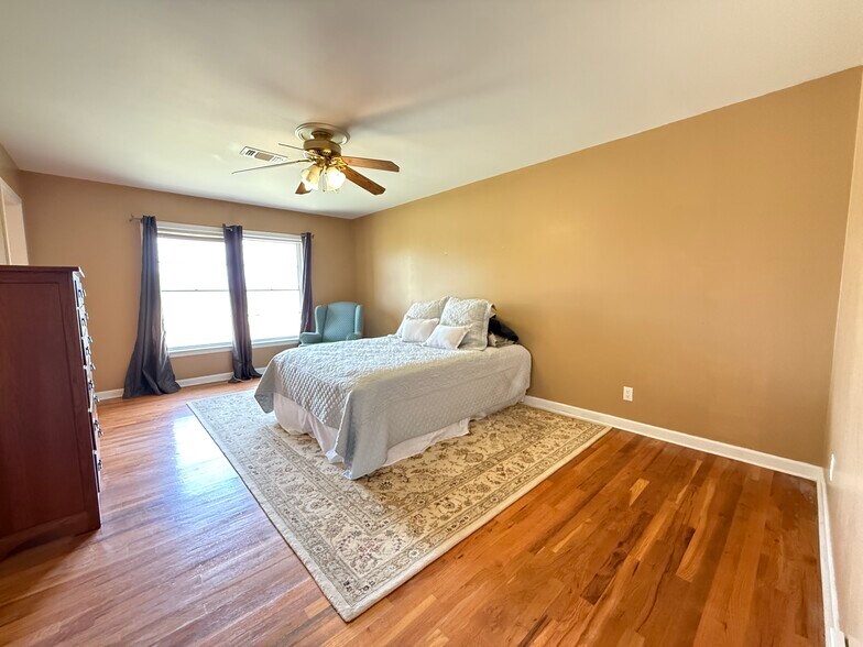 More Photos Of 8610 HWY 17, Balmorhea Specialty For Sale