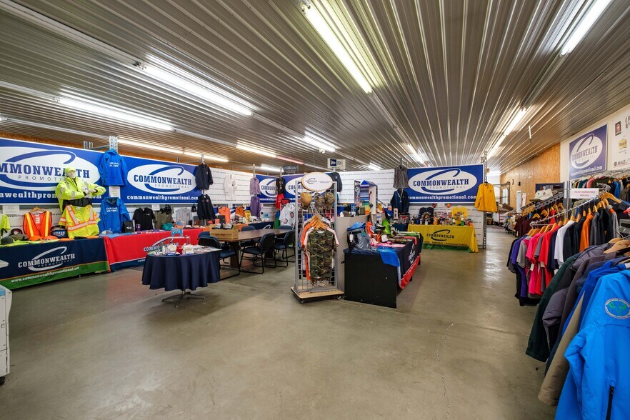 More Photos Of 36 Lucas Rd, Fishersville Warehouse For Lease