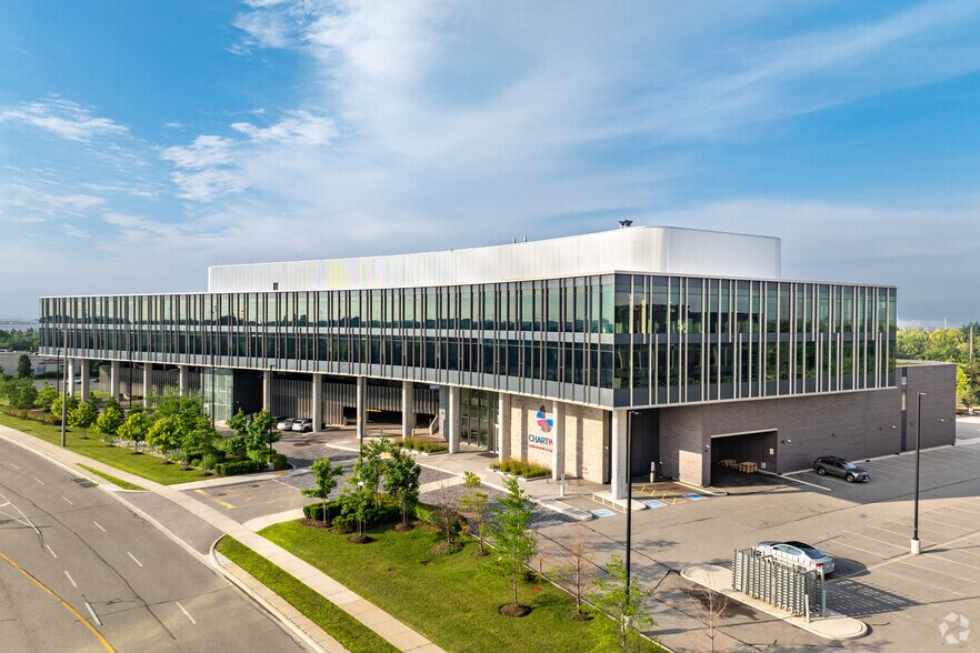 More Photos Of 7070 Derrycrest Dr, Mississauga Office For Lease