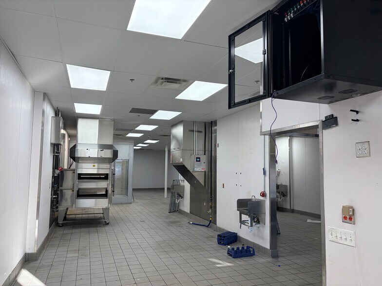 More Photos Of 826-830 Hazelwood Ave, Pittsburgh Unknown For Lease