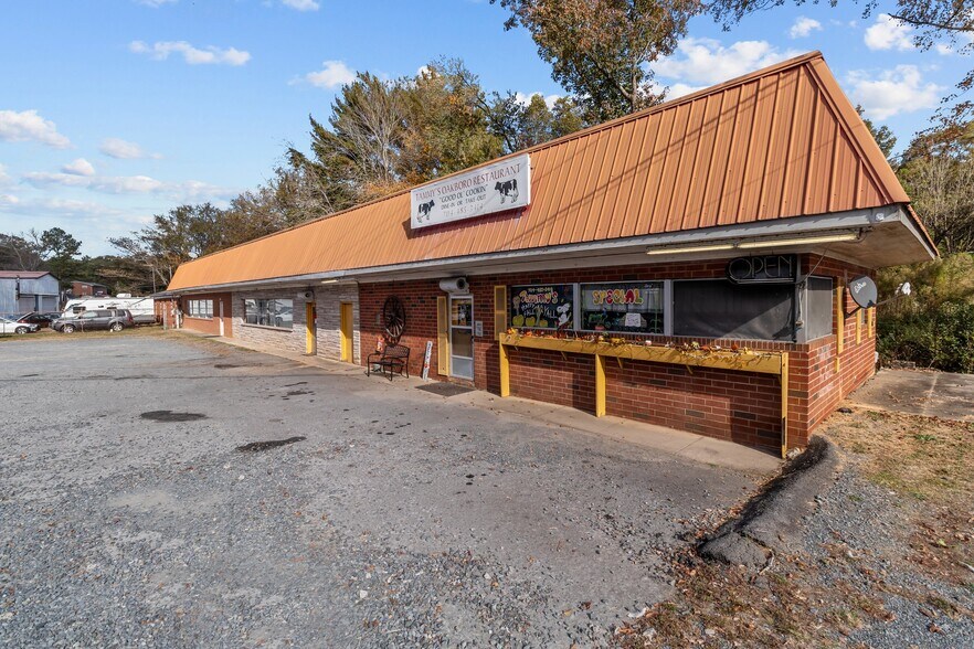 More Photos Of 1128 N Main St, Oakboro Restaurant For Sale