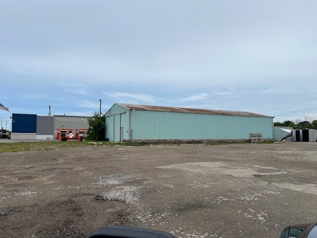 More Photos Of W6246 County Road BB, Appleton Manufacturing For Lease