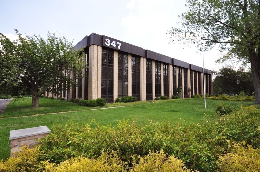 More Photos Of 347 Elizabeth Ave, Somerset Office For Lease