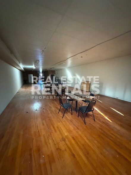 More Photos Of 519 Broad St, Gadsden Storefront For Lease