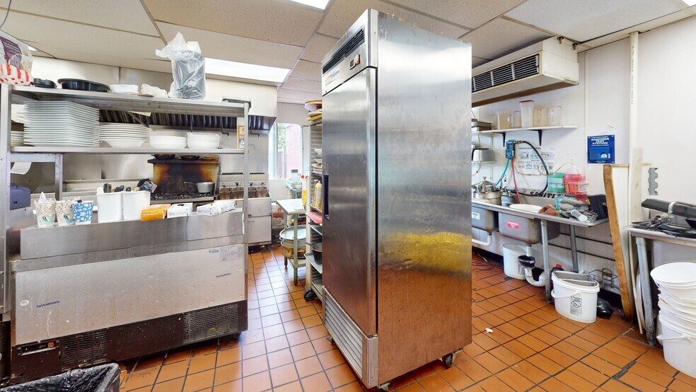 More Photos Of 233 Main St, Nashua Restaurant For Sale