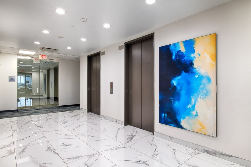 More Photos Of 1349 Empire Central Dr, Dallas Office For Lease