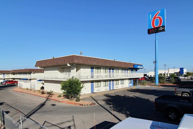More Photos Of 311 N Bryant Blvd, San Angelo Hotel For Sale