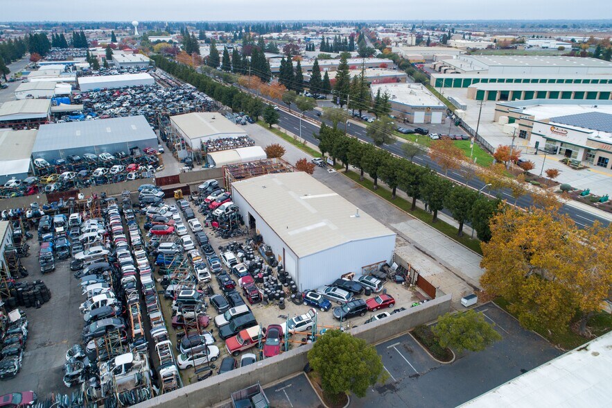More Photos Of 3567 Recycle Rd, Rancho Cordova Warehouse For Lease