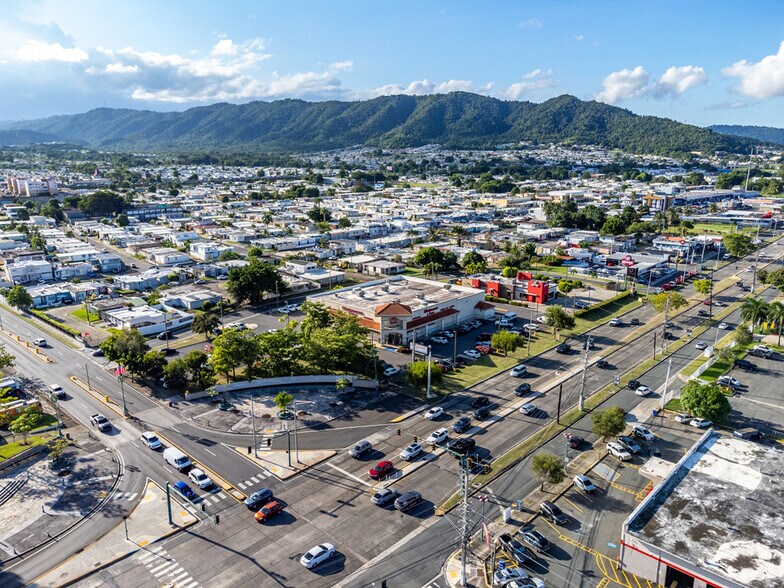 More Photos Of 101 PR-1, Caguas Drugstore For Sale