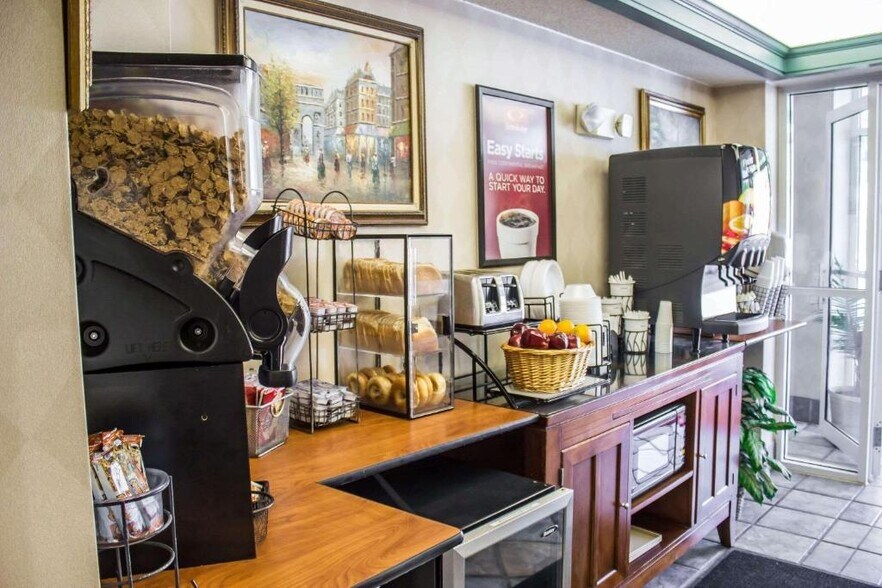 More Photos Of 11237 Shaw Ave, Meadville Hotel For Sale