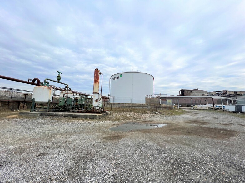 More Photos Of 5501 Pennington Ave, Baltimore Land For Sale