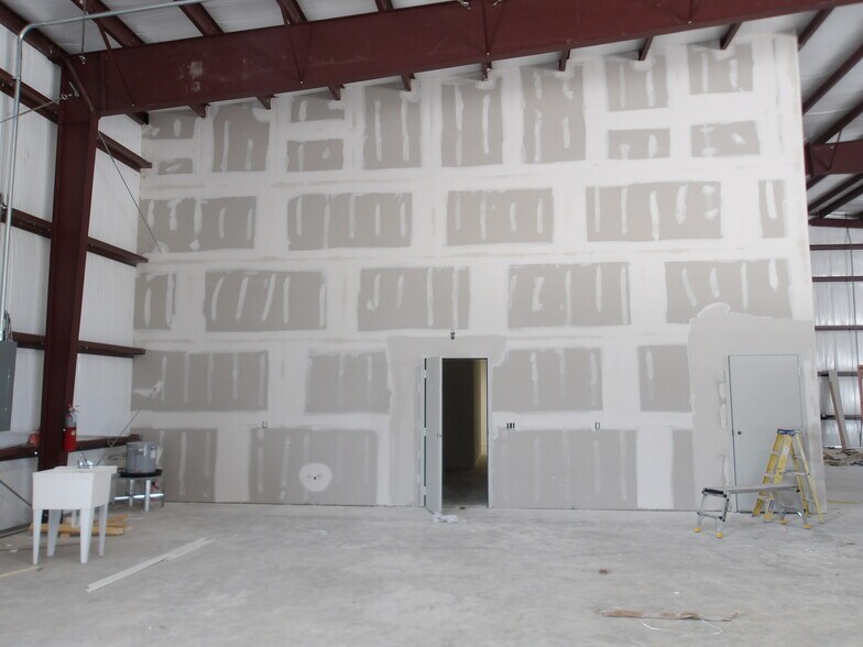 More Photos Of 1750 Reveille Rd, Harlingen Distribution For Lease