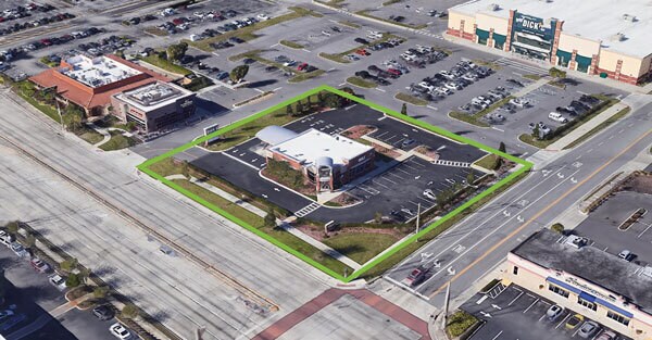 More Photos Of 3755 E Colonial Dr, Orlando Bank For Lease