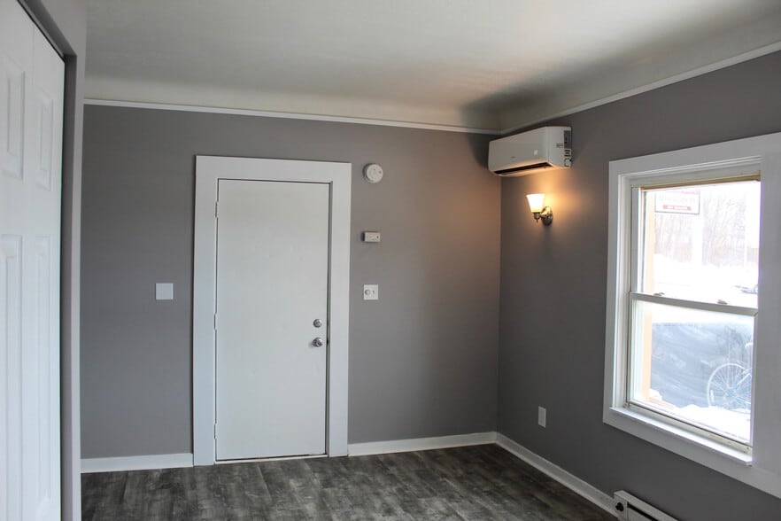 More Photos Of 801 S Mill St, Clio Apartments For Sale