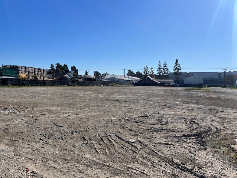 More Photos Of 1680 Sabre Street, Hayward Land For Lease