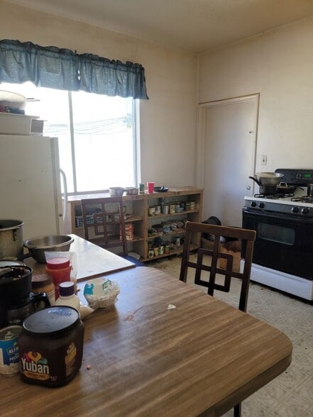 More Photos Of 2812-2816 Havenscourt Blvd, Oakland Storefront Retail Residential For Sale