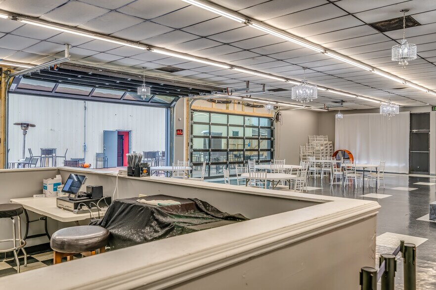 More Photos Of 3571/3585 McGehee Rd, Montgomery Restaurant For Sale