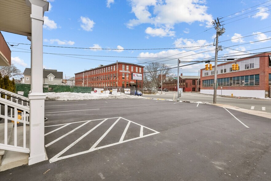 More Photos Of 1091 Main St, Pawtucket Restaurant For Sale