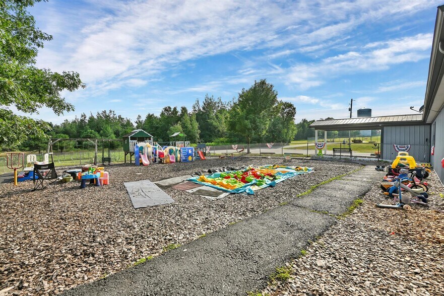 More Photos Of 10 Rausch Creek Rd, Tremont Daycare Center For Sale