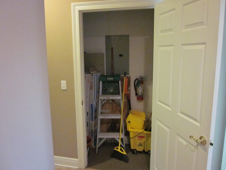 More Photos Of 3975 O'Neal Ln, Baton Rouge Loft Creative Space For Lease