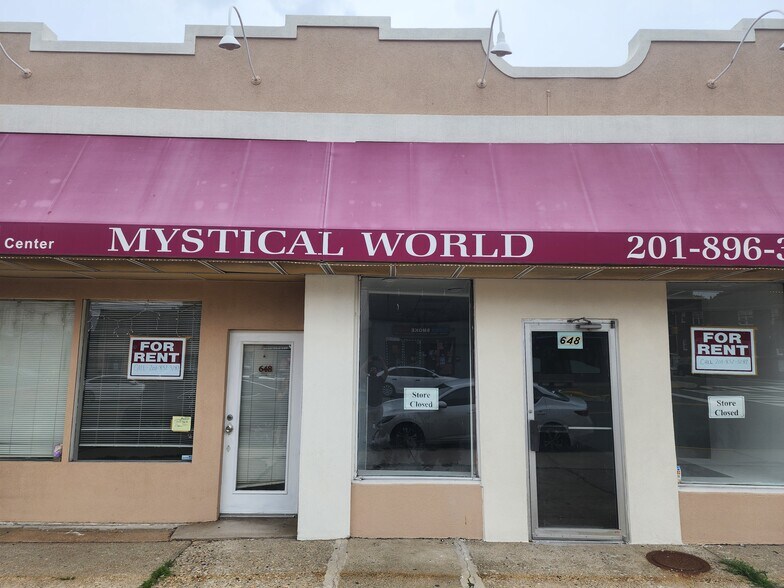 Primary Photo Of 648-654 Ridge Rd, Lyndhurst General Retail For Lease