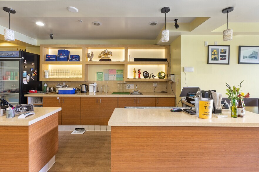 More Photos Of 645 Larkin St, San Francisco General Retail For Sale