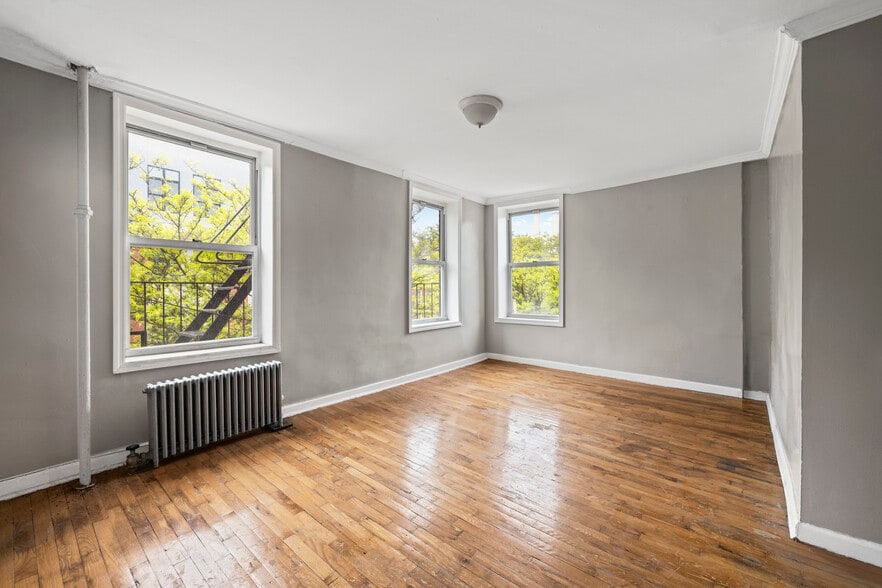 More Photos Of 49-55 Cumberland St, Brooklyn Storefront Retail Residential For Sale