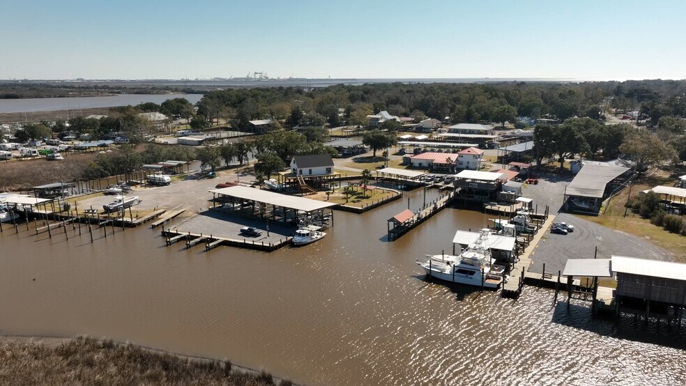 Primary Photo Of 3308 Mary Walker Dr, Gautier Marina For Sale