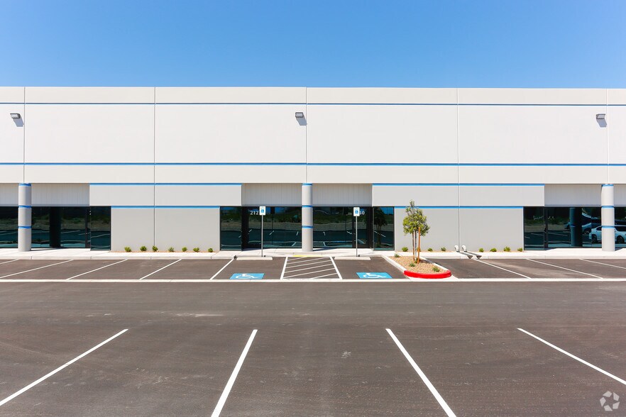 More Photos Of 6445 W Sunset Rd, Las Vegas Warehouse For Lease