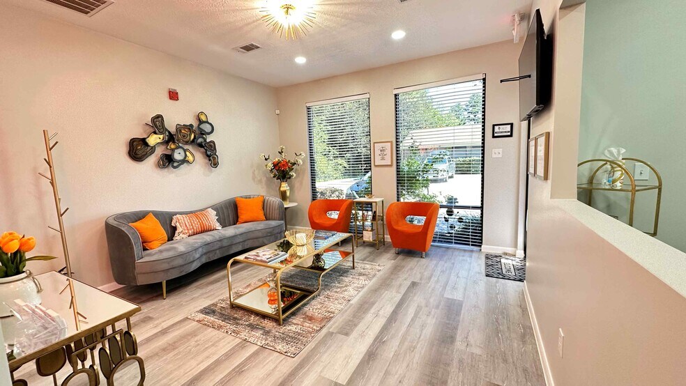 More Photos Of 618 W Main St, League City Medical For Lease