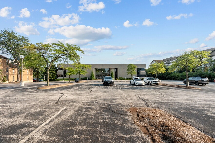 More Photos Of 11709 Old Ballas Rd, Saint Louis Medical For Sale