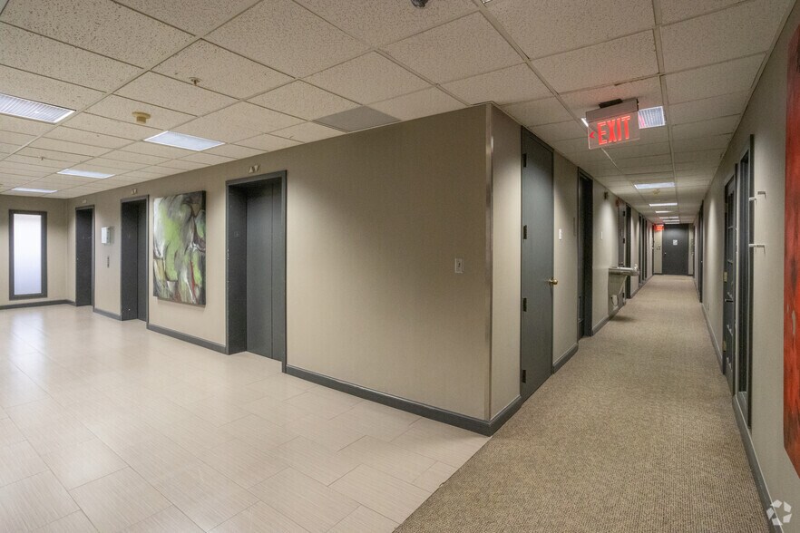 More Photos Of 4045 NW 64th St, Oklahoma City Office For Lease