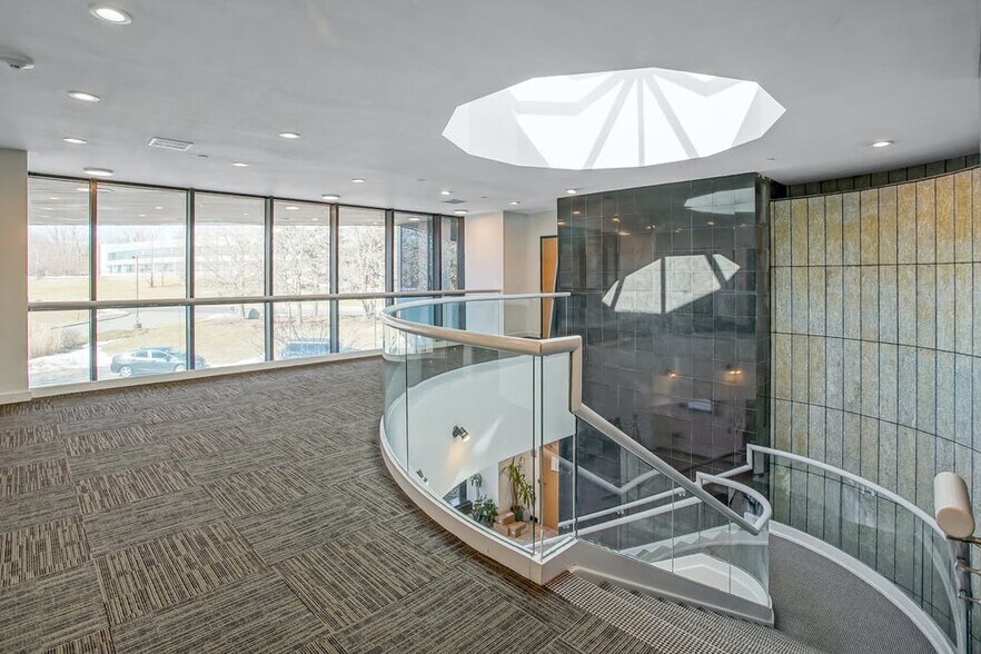 More Photos Of 25 Philips Pky, Montvale Office For Lease
