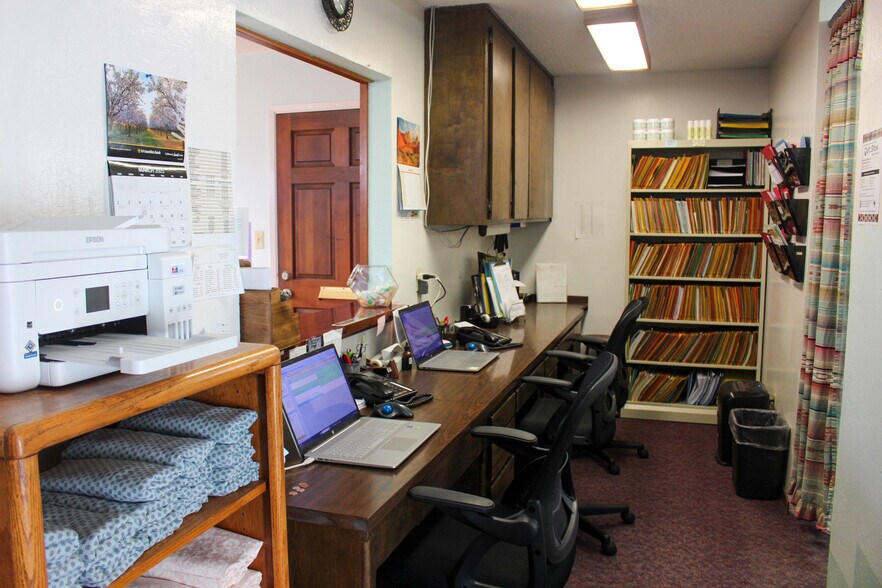 More Photos Of 1225 S Main St, Willits Medical For Sale