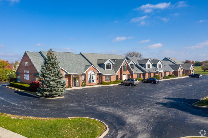 More Photos Of 655 Fox Run Rd, Findlay Office For Sale