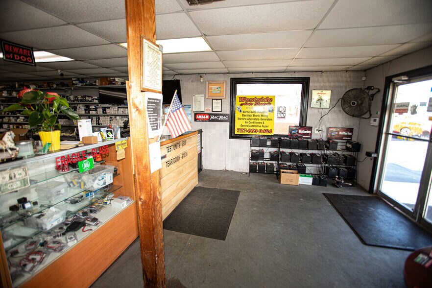 More Photos Of 14825 US Highway 19, Hudson Service For Sale