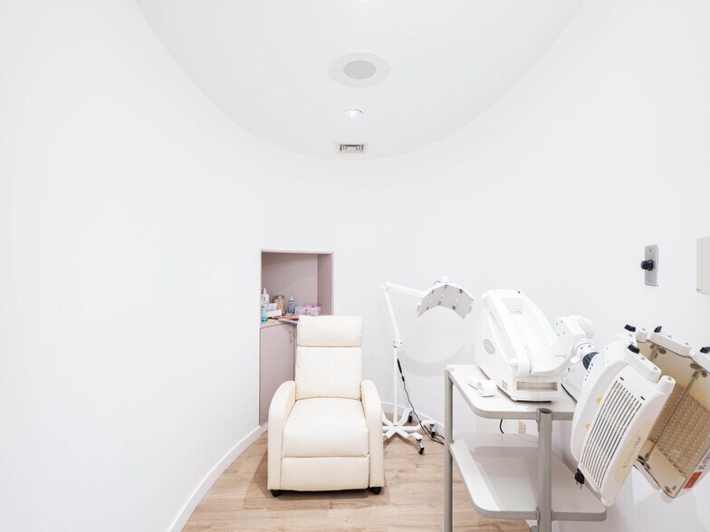 More Photos Of 60 E 56th St, New York Office For Lease